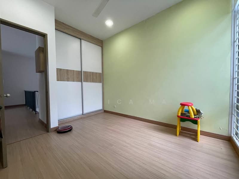 2-storey Terraced House for Rent in Taman Mount Austin (Tebrau) - Jessica Ma - Bedroom - PropertyGuru.com.my