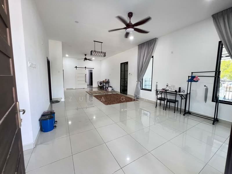 Rumah Banglo untuk Dijual di Kepala Batas (Penang) - Azura Ghani - Living Room - PropertyGuru.com.my