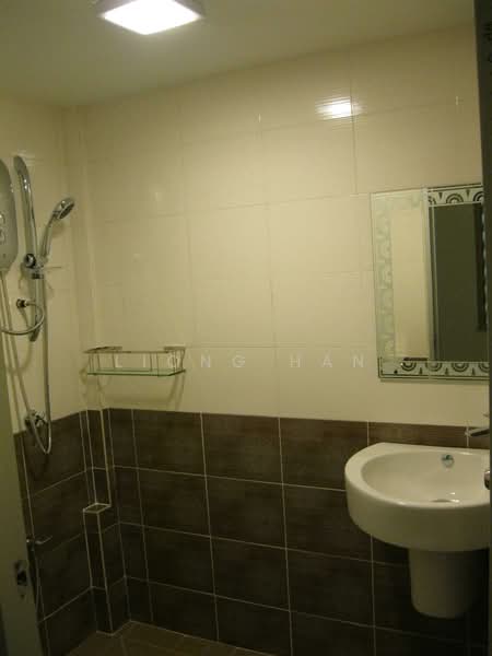 Rumah Teres 2 Tingkat untuk Dijual di Jalan Klang Lama (Old Klang Road) (Kuala Lumpur) - Liong Han - Bathroom - PropertyGuru.com.my