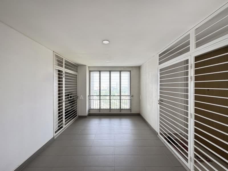 Kediaman Servis untuk Dijual di Cantara Residences - David Sin - Corridor - PropertyGuru.com.my