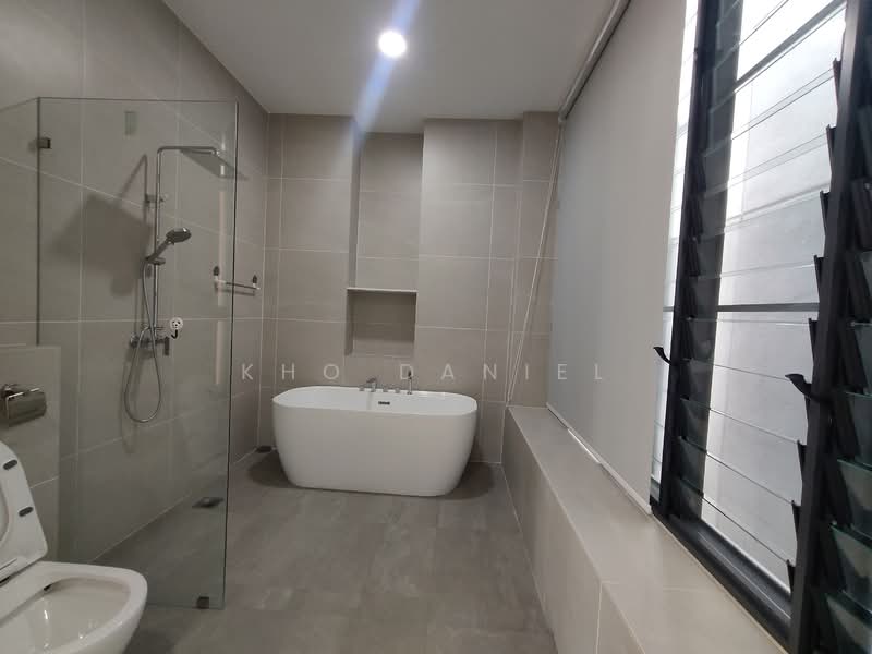 3-storey Terraced House for Rent in BANDAR PUCHONG JAYA (Puchong) - Kho Daniel - Bathroom - PropertyGuru.com.my
