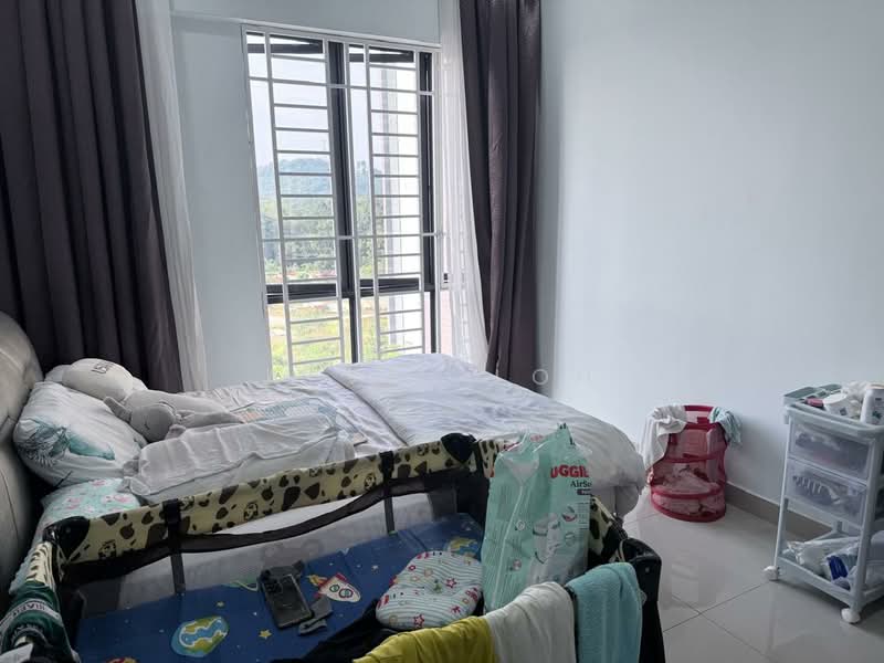 Kondominium untuk Dijual di Green Park Residence - Alvin Loh - Bedroom - PropertyGuru.com.my