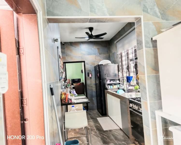 Semi-Detached House for Sale in Saujana Impian (Kajang) - Azli Ibrahim - Kitchen - PropertyGuru.com.my