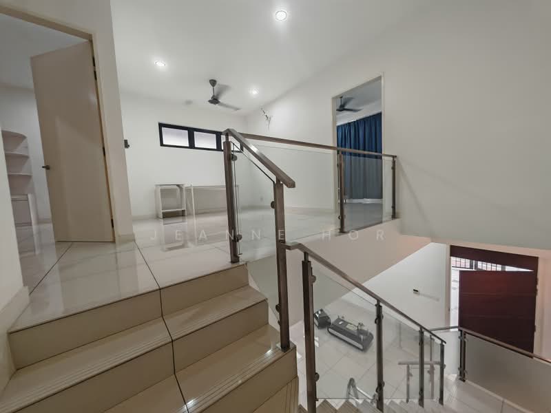 2-storey Terraced House for Rent in 16 Sierra (Puchong) - Jeanne Hor - 2nd floor family area/living hall - PropertyGuru.com.my