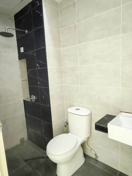 Condominium for Rent at QuayWest Residence - Celine Cheah - Bathroom - PropertyGuru.com.my