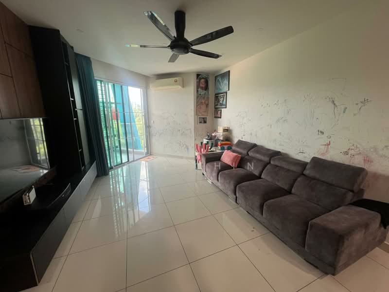 Condominium for Sale at Trinity Aquata - Amy Chin - Living Room - PropertyGuru.com.my