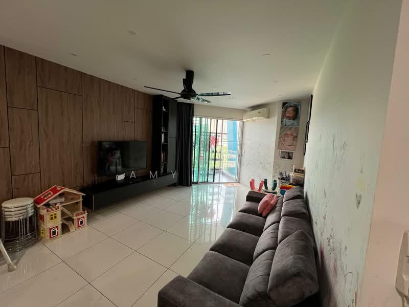 Condominium for Sale at Trinity Aquata - Amy Chin - Living Room - PropertyGuru.com.my