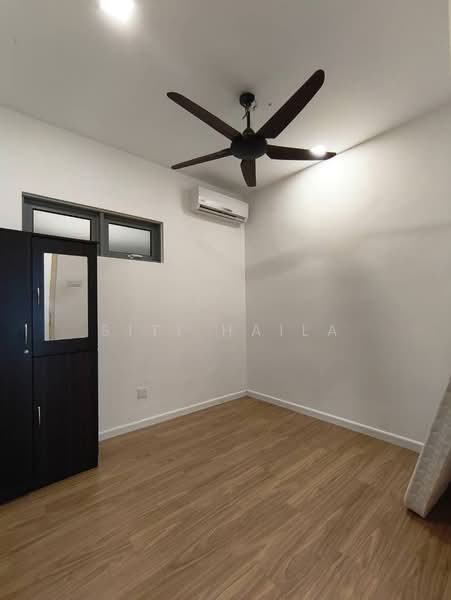 Condominium for Rent at Residensi Cyberjaya Lakefront - Siti Haila - Bedroom - PropertyGuru.com.my