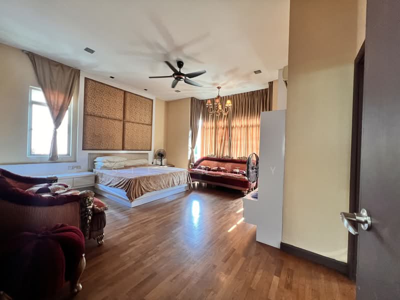 Bungalow for Sale in Setia Eco Park (Setia Alam) - Steven Tey - Bedroom - PropertyGuru.com.my