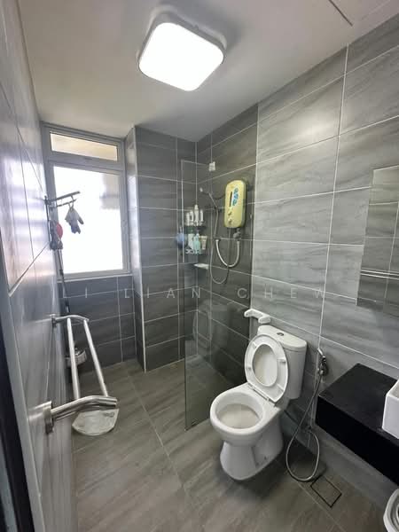 Service Residence for Rent at KSL Residence @ Daya - Li Lian Chew - Bathroom - PropertyGuru.com.my