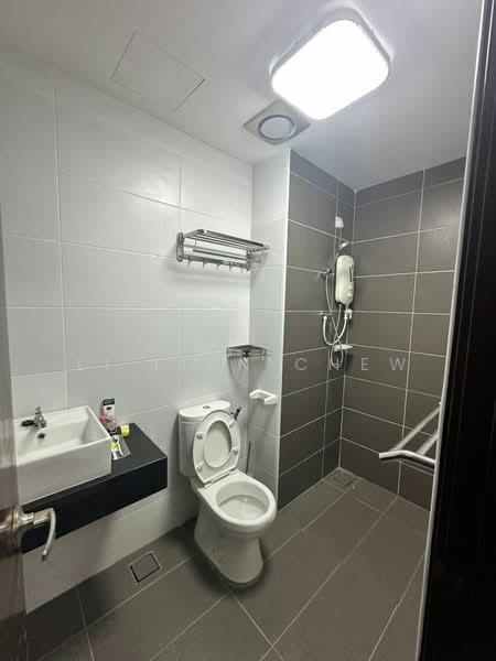 Service Residence for Rent at KSL Residence @ Daya - Li Lian Chew - Bathroom - PropertyGuru.com.my