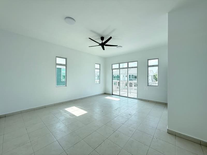 Cluster House for Rent in Iskandar Puteri (Nusajaya) (Johor) - Calley Chin - Living Room - PropertyGuru.com.my