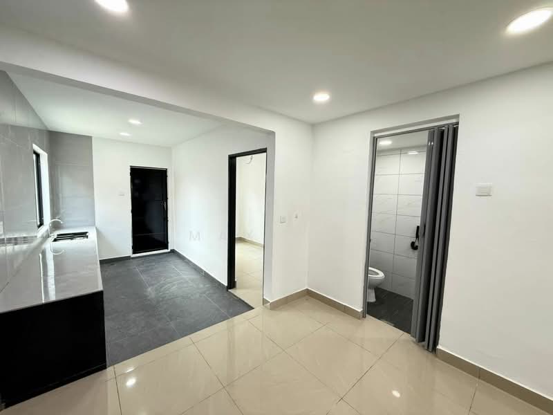 Rumah Teres 2 Tingkat untuk Dijual di Pekan Saleng (Senai) - Max Yee - Kitchen - PropertyGuru.com.my