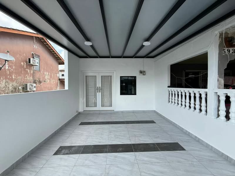 Rumah Teres 2 Tingkat untuk Dijual di Pekan Saleng (Senai) - Max Yee - Exterior - PropertyGuru.com.my