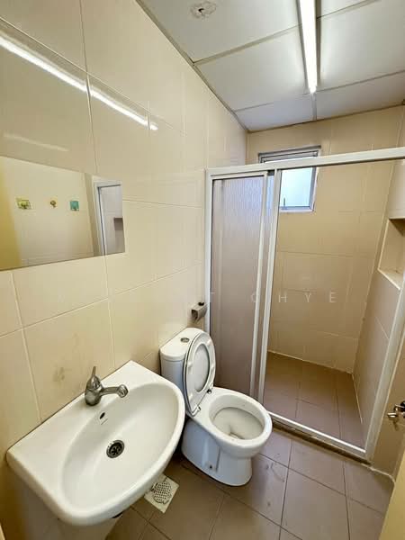 Servis Apartment untuk Disewa di OUG Parklane - Vincent Chye - Bathroom - PropertyGuru.com.my