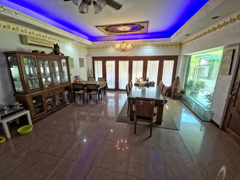 Rumah Teres 2 Tingkat untuk Dijual di Bandar Utama Batang Kali (Batang Kali) - Zamani Ishak - Dining Room - PropertyGuru.com.my