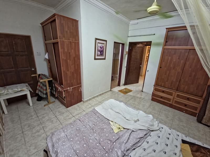 Rumah Teres 2 Tingkat untuk Dijual di Bandar Utama Batang Kali (Batang Kali) - Zamani Ishak - Bedroom - PropertyGuru.com.my