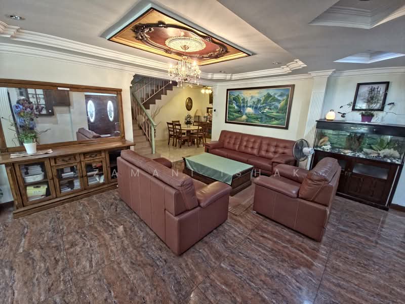 Rumah Teres 2 Tingkat untuk Dijual di Bandar Utama Batang Kali (Batang Kali) - Zamani Ishak - Living Room - PropertyGuru.com.my
