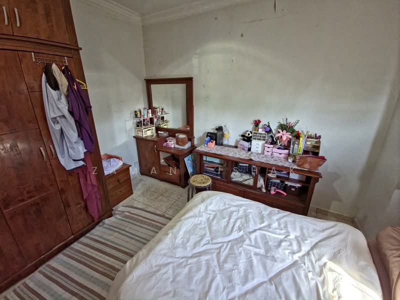 Rumah Teres 2 Tingkat untuk Dijual di Bandar Utama Batang Kali (Batang Kali) - Zamani Ishak - Bedroom - PropertyGuru.com.my