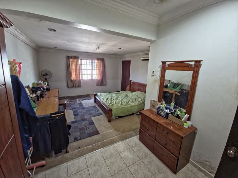 Rumah Teres 2 Tingkat untuk Dijual di Bandar Utama Batang Kali (Batang Kali) - Zamani Ishak - Bedroom - PropertyGuru.com.my