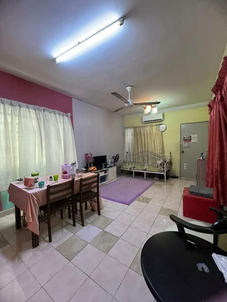 Apartment for Sale at Pangsapuri Permai - Syazue Wanie - Living Room - PropertyGuru.com.my