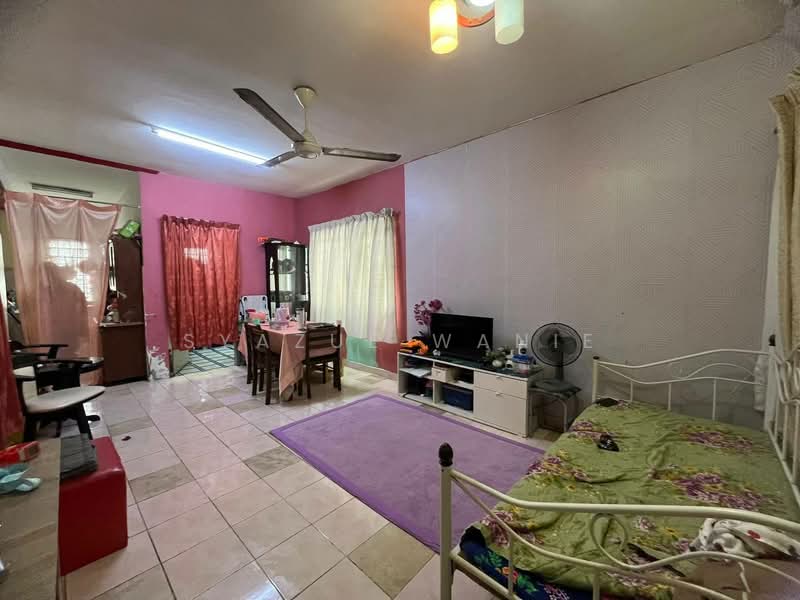 Apartment for Sale at Pangsapuri Permai - Syazue Wanie - Living Room - PropertyGuru.com.my