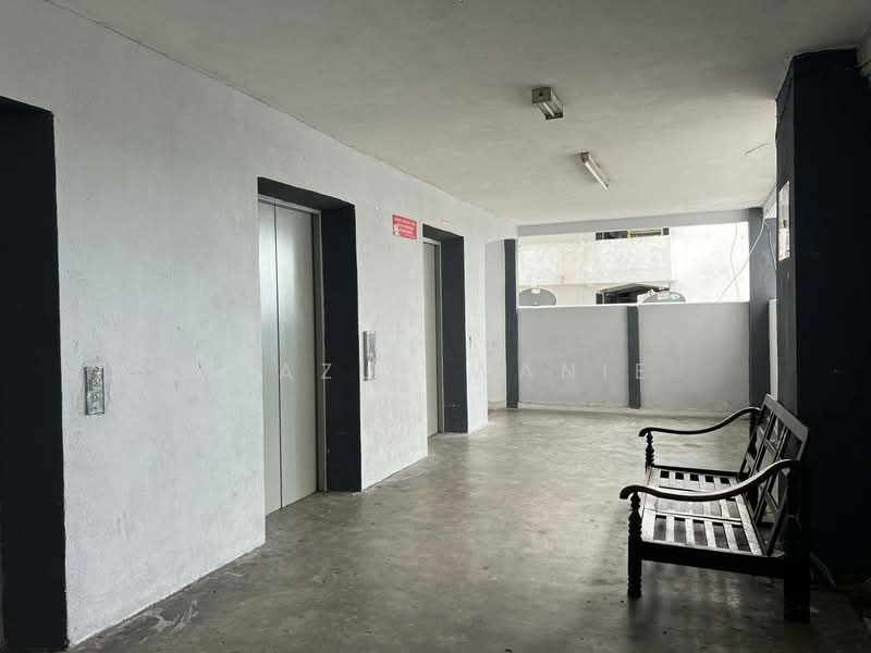 Apartment for Sale at Pangsapuri Permai - Syazue Wanie - Corridor - PropertyGuru.com.my