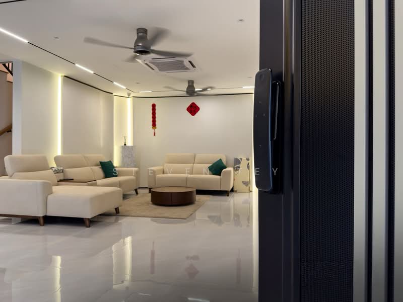 Bungalow for Sale in Setia Eco Park (Setia Alam) - Steven Tey - Living Room - PropertyGuru.com.my