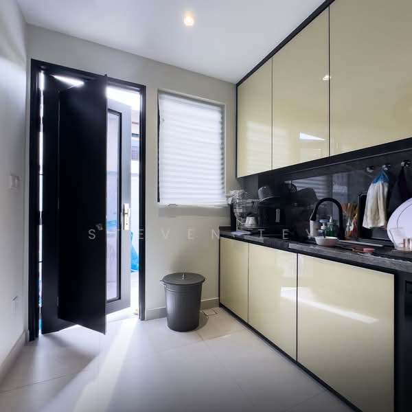 Bungalow for Sale in Setia Eco Park (Setia Alam) - Steven Tey - Kitchen - PropertyGuru.com.my