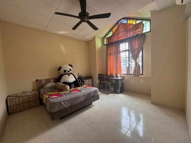 Rumah Teres 2 Tingkat untuk Dijual di Taman Ehsan Jaya (Ulu Tiram) - Brandon Khor - Bedroom - PropertyGuru.com.my