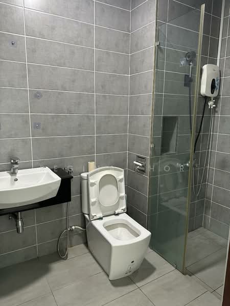 Service Residence for Rent at Paragon Residences @ Straits View - Regina Khor - Bathroom - PropertyGuru.com.my