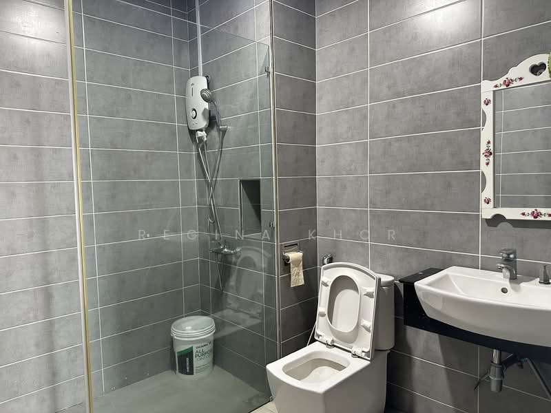 Service Residence for Rent at Paragon Residences @ Straits View - Regina Khor - Bathroom - PropertyGuru.com.my