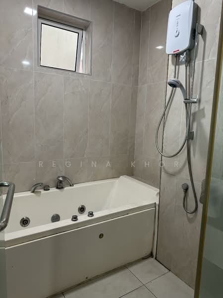 Service Residence for Rent at Paragon Residences @ Straits View - Regina Khor - Bathroom - PropertyGuru.com.my
