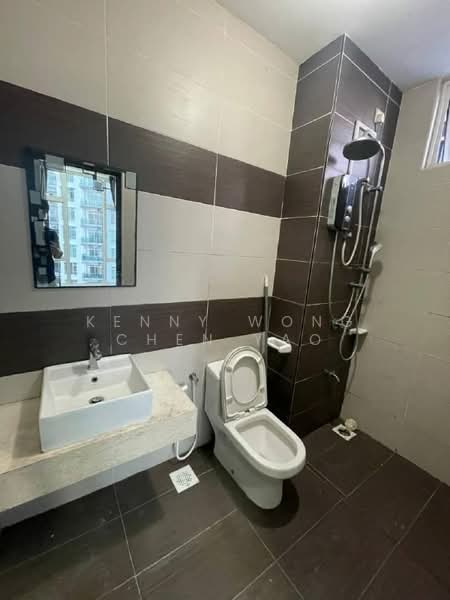 Kondominium untuk Dijual di M Condominium @ Larkin - Kenny Wong Chen Yao - Bathroom - PropertyGuru.com.my