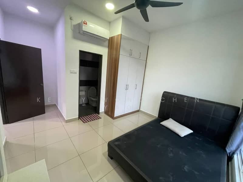 Kondominium untuk Dijual di M Condominium @ Larkin - Kenny Wong Chen Yao - Bedroom - PropertyGuru.com.my