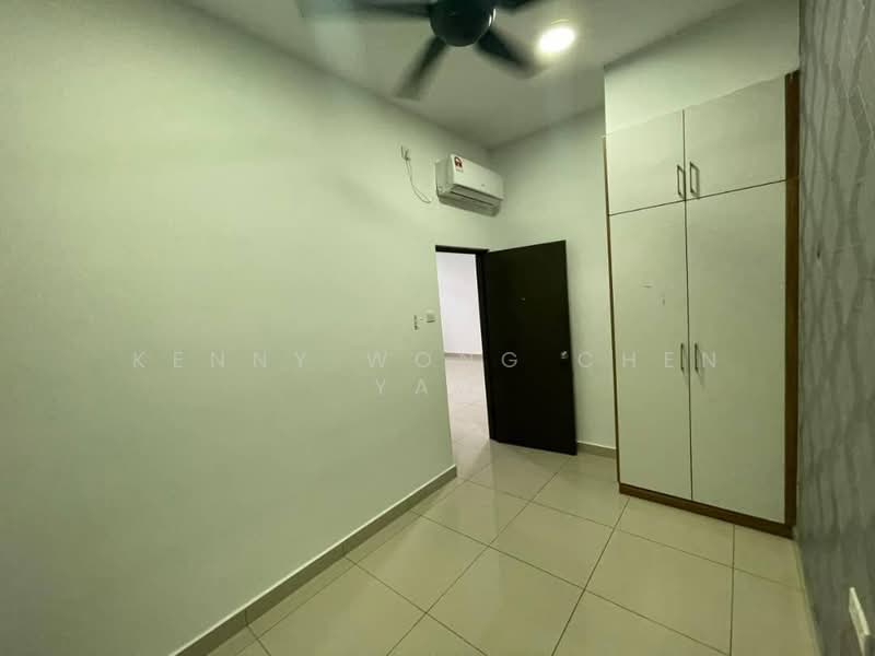 Kondominium untuk Dijual di M Condominium @ Larkin - Kenny Wong Chen Yao - Bedroom - PropertyGuru.com.my