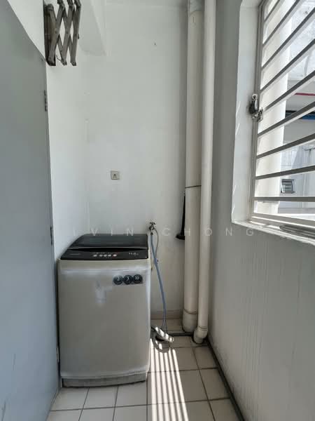 Kondominium untuk Disewa di Casa Idaman - Alvin Chong - Balcony - PropertyGuru.com.my