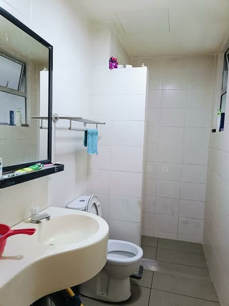 Servis Apartment untuk Dijual di Platinum Lake PV 21 - Eling Loo - Bathroom - PropertyGuru.com.my