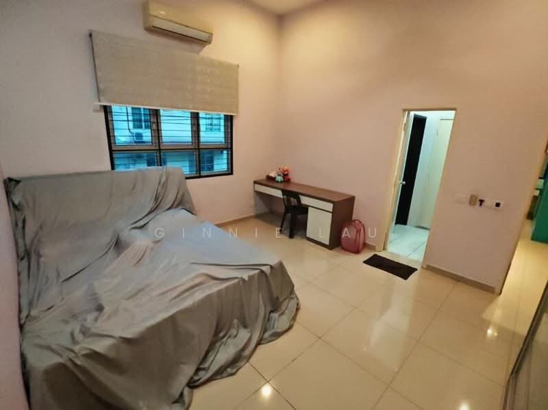 Rumah Berkembar untuk Dijual di Nusa Duta (Iskandar Puteri (Nusajaya)) - Ginnie Lau - Bedroom - PropertyGuru.com.my