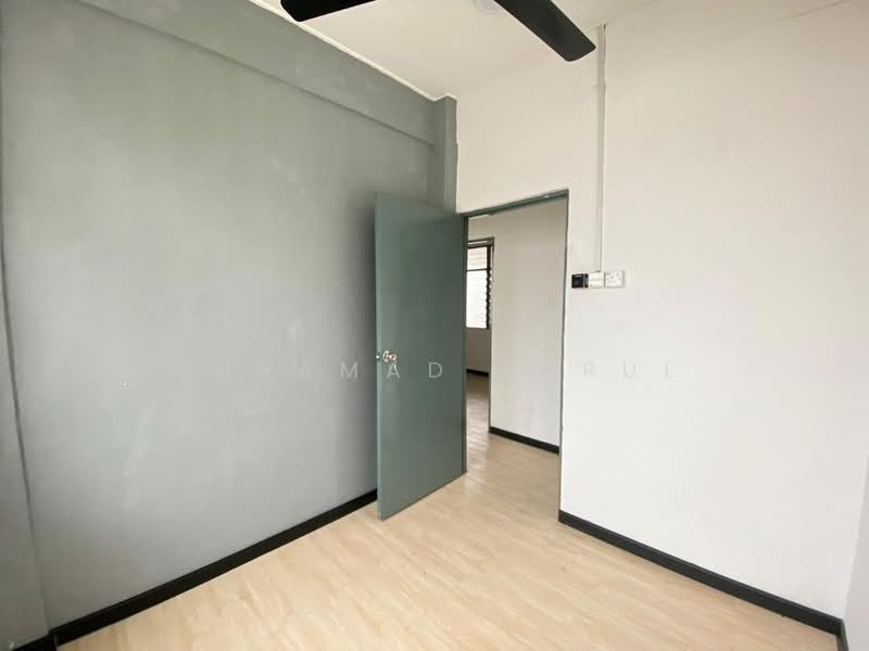 Flat for Sale at Perumahan Rakyat Lima Kedai - Muhamad Asrul - Interior - PropertyGuru.com.my