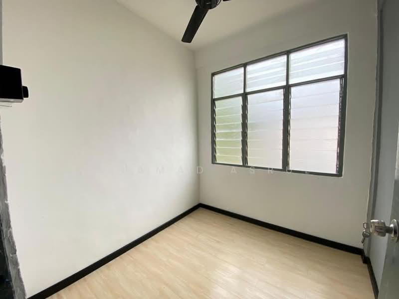 Flat for Sale at Perumahan Rakyat Lima Kedai - Muhamad Asrul - Interior - PropertyGuru.com.my