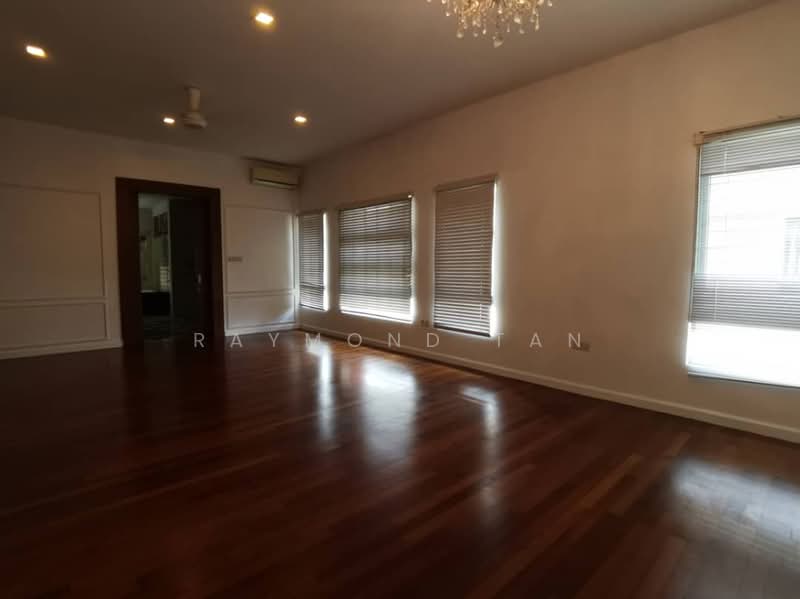 Rumah Berkembar untuk Dijual di Bandar Damansara Perdana (Damansara Perdana) - Raymond Tan - Living Room - PropertyGuru.com.my