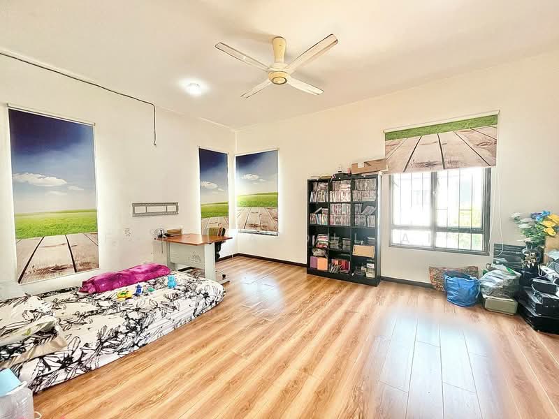 Rumah Berkembar untuk Dijual di Taman Tropika 2 (Kajang) - Fauzi Abdullah - Bedroom - PropertyGuru.com.my