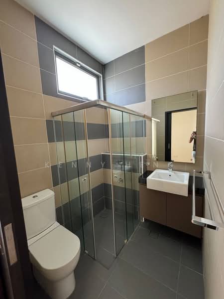 Semi-Detached House for Sale in Taman Impian Emas (Skudai) - Kenny Heng - Bathroom - PropertyGuru.com.my