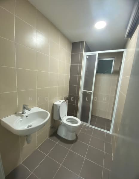 Service Residence for Sale at Razak City Residences (RC Residences) - Nicole Loh - Bathroom - PropertyGuru.com.my