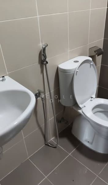 Service Residence for Sale at Razak City Residences (RC Residences) - Nicole Loh - Bathroom - PropertyGuru.com.my