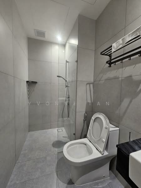 Servis Apartment untuk Disewa di Laurel Residence - Yvonne Tan - Bathroom - PropertyGuru.com.my