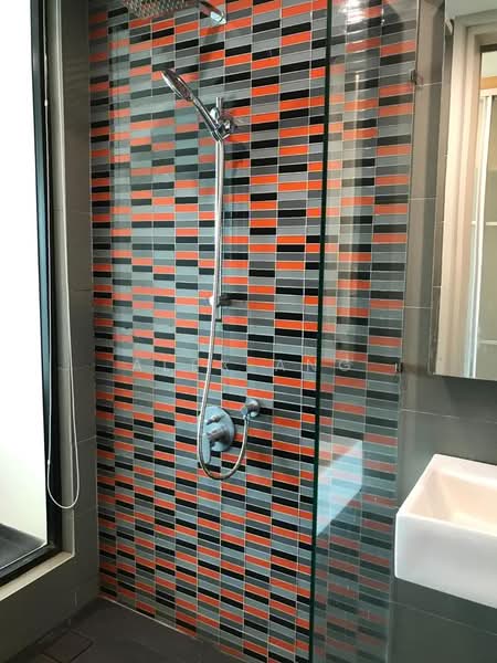 Servis Apartment untuk Dijual di The Leafz @ Dedaun - Alex Ang - Bathroom - PropertyGuru.com.my