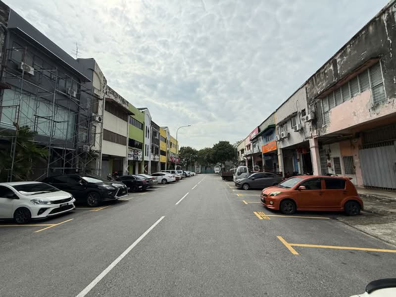 Terrace Factory for Rent in Sri Edaran Industrial Park (Batu) - KK Chong - Exterior - PropertyGuru.com.my