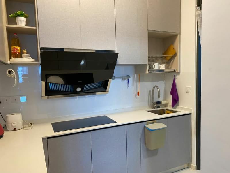 Condominium for Rent at Queens Residences Q2 @ Queens Waterfront - Jeff Ooi - Kitchen - PropertyGuru.com.my